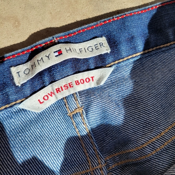 Tommy Hilfiger Low Rise Boot Jeans Wider Leg Bootcut Size 10 / 12 - Picture 8 of 8